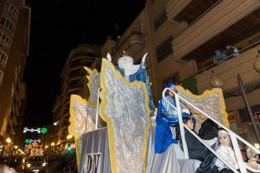 Fotos de la Cabalgata de sus Majestades los Reyes Magos de Oriente en Tudela.