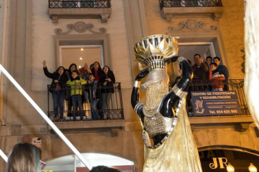 Fotos de la Cabalgata de sus Majestades los Reyes Magos de Oriente en Tudela.
