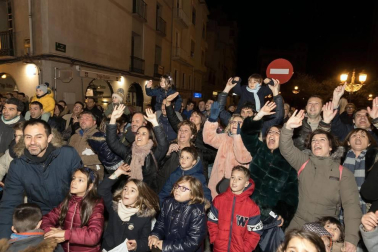 Fotos de la Cabalgata de sus Majestades los Reyes Magos de Oriente en Tudela.