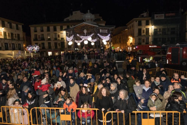 Fotos de la Cabalgata de sus Majestades los Reyes Magos de Oriente en Tudela.