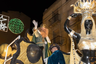 Fotos de la Cabalgata de sus Majestades los Reyes Magos de Oriente en Tudela.