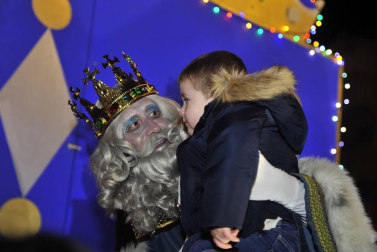 Fotos de la Cabalgata de sus Majestades los Reyes Magos de Oriente en Tafalla.