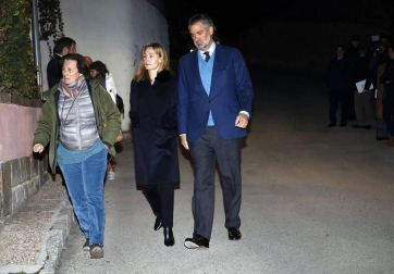 Fotos de la llegada de familiares y cercanos a la capilla ardiente de Pilar de Borbón