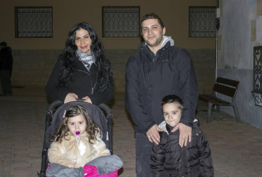 El pasado fin de semana, pequeños y mayores salieron a las calles de la localidad navarra de Allo para arropar a sus Reyes Magos. Los caramelos y las sonrisas volaron por los aires un año más para felicidad de todos y los niños volvieron a sus casas con los brazos cargados y los corazones llenos de ilusiones.