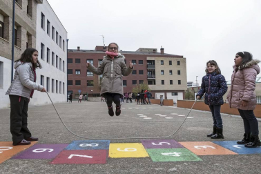 Alumnado del CPRicardo Campano de Viana durante una jornada lectiva