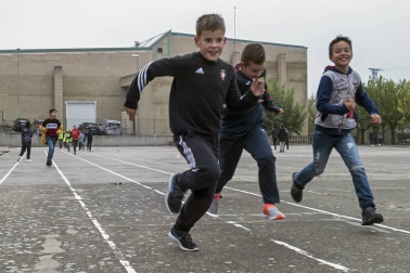 Alumnado del CPRicardo Campano de Viana durante una jornada lectiva