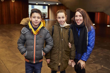 Gorgorito, personaje títere que ha encandilado a varias generaciones de niños en Pamplona, regresó a los escenarios durante las vacaciones de Navidad. Mayores y pequeños disfrutaron de sus aventuras en Baluarte.