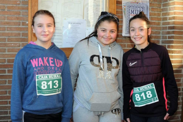 Las calles de Larraga se llenaron este fin de semana de deportistas en su XXXII Cross de Reyes. Una prueba que unió a todo un pueblo antes de servir los roscones en las mesas de los hogares. El buen tiempo y mejor humor formaron parte de este gran día para los ragueses.