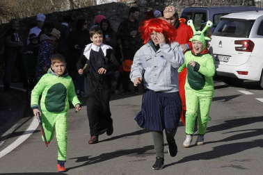 Todas las fotos del carnaval celebrado este domingo 12 de enero en Uitzi