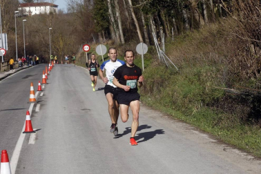 Participantes en la prueba disputada este domingo, 12 de enero, sobre un recorrido de 7,7 kilómetros