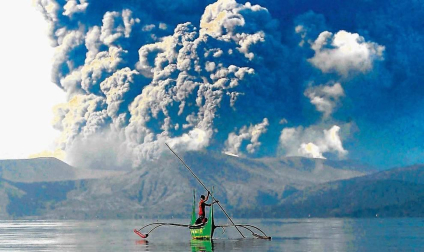 Filipinas mantiene la alerta por el volcán Taal, que ya ha desplazado a 30.000 personas