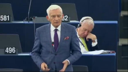 Margallo da una cabezada en el plenario del Europarlamento