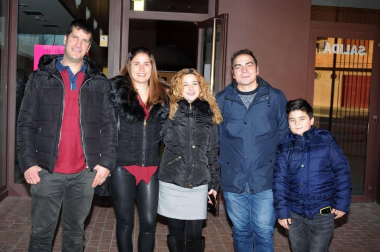Peralta acogió un Festival Solidario en beneficio de la Asociación Navarra de Amigos del Sahara. Una reunión cargada de energía positiva en la que bailarines de diferentes edades sorprendieron al público con sus coreografías.