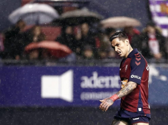Galería de fotos del partido Osasuna-Valladolid disputado en El Sadar.