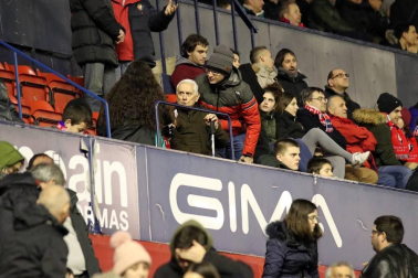 Galería de fotos de la afición en El Sadar durante el Osasuna-Valladolid
