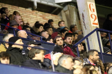 Galería de fotos de la afición en El Sadar durante el Osasuna-Valladolid