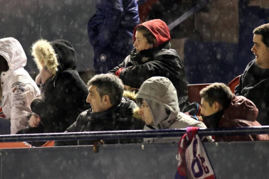 Galería de fotos de la afición en El Sadar durante el Osasuna-Valladolid