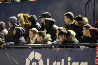Galería de fotos de la afición en El Sadar durante el Osasuna-Valladolid