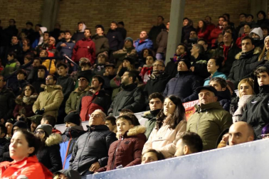 Galería de fotos de la afición en El Sadar durante el Osasuna-Valladolid