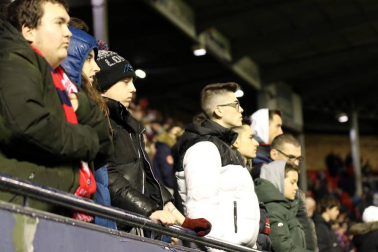 Galería de fotos de la afición en El Sadar durante el Osasuna-Valladolid