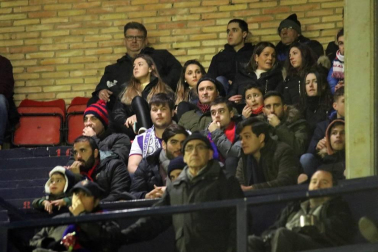 Galería de fotos de la afición en El Sadar durante el Osasuna-Valladolid