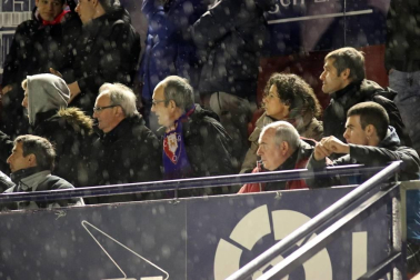 Galería de fotos de la afición en El Sadar durante el Osasuna-Valladolid