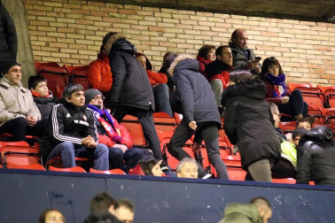 Galería de fotos de la afición en El Sadar durante el Osasuna-Valladolid