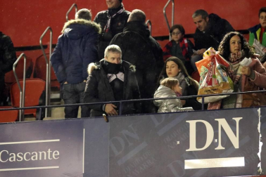 Galería de fotos de la afición en El Sadar durante el Osasuna-Valladolid