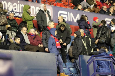 Galería de fotos de la afición en El Sadar durante el Osasuna-Valladolid