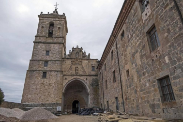 Fotos de las excavaciones arqueológicas en el Monasterio de Irache