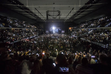 Fotos de la gira Yo fui a EGB en el Navarra Arena, a su paso por Pamplona.