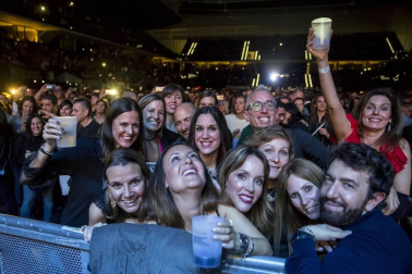 Fotos de la gira Yo fui a EGB en el Navarra Arena, a su paso por Pamplona.