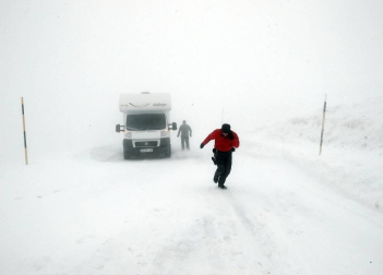 La nieve ha cubierto este domingo la zona de Larra-Belagoa.