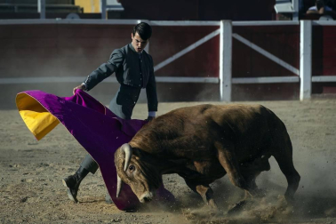 Galería de imágenes de la corrida de toros del 12 de septiembre en las fiestas de Sangüesa.