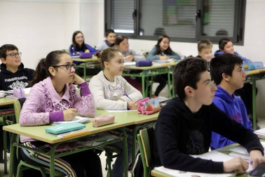 Alumnos del IESO Pero de Atarrabia durante una jornada lectiva.