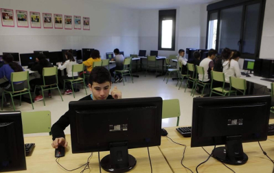 Alumnos del IESO Pero de Atarrabia durante una jornada lectiva.