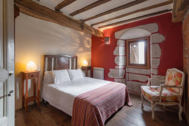 Descubre Sorguinetxe, casa palaciega del S.XVII a la venta en Larraona, un lugar idílico para disfrutar de la naturaleza
