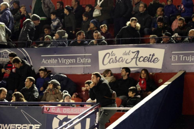 Galería de fotos de la afición en El Sadar durante el Osasuna-Levante.