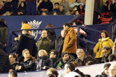 Galería de fotos de la afición en El Sadar durante el Osasuna-Levante.
