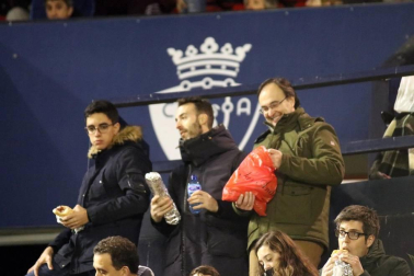 Galería de fotos de la afición en El Sadar durante el Osasuna-Levante.