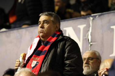 Galería de fotos de la afición en El Sadar durante el Osasuna-Levante.
