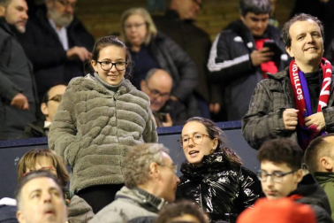 Galería de fotos de la afición en El Sadar durante el Osasuna-Levante.