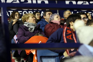 Galería de fotos de la afición en El Sadar durante el Osasuna-Levante.