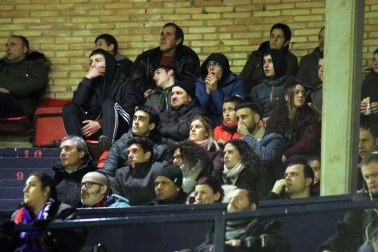 Galería de fotos de la afición en El Sadar durante el Osasuna-Levante.