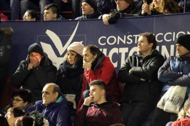 Galería de fotos de la afición en El Sadar durante el Osasuna-Levante.