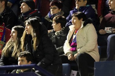 Galería de fotos de la afición en El Sadar durante el Osasuna-Levante.