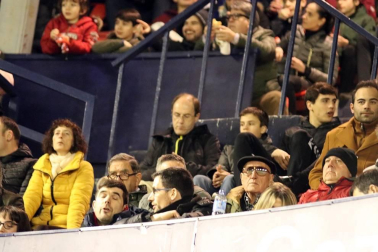 Galería de fotos de la afición en El Sadar durante el Osasuna-Levante.