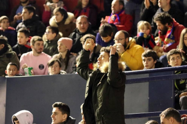 Galería de fotos de la afición en El Sadar durante el Osasuna-Levante.