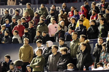 Galería de fotos de la afición en El Sadar durante el Osasuna-Levante.