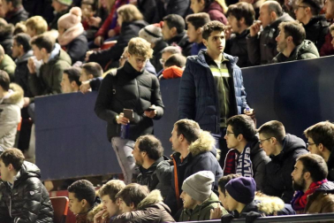 Galería de fotos de la afición en El Sadar durante el Osasuna-Levante.